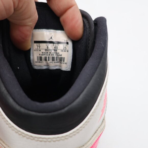 Nike Air Jordan 1 Mid Youth 7 Women’s 8.5 Basketball Sneakers 555112-106 - Picture 3 of 11